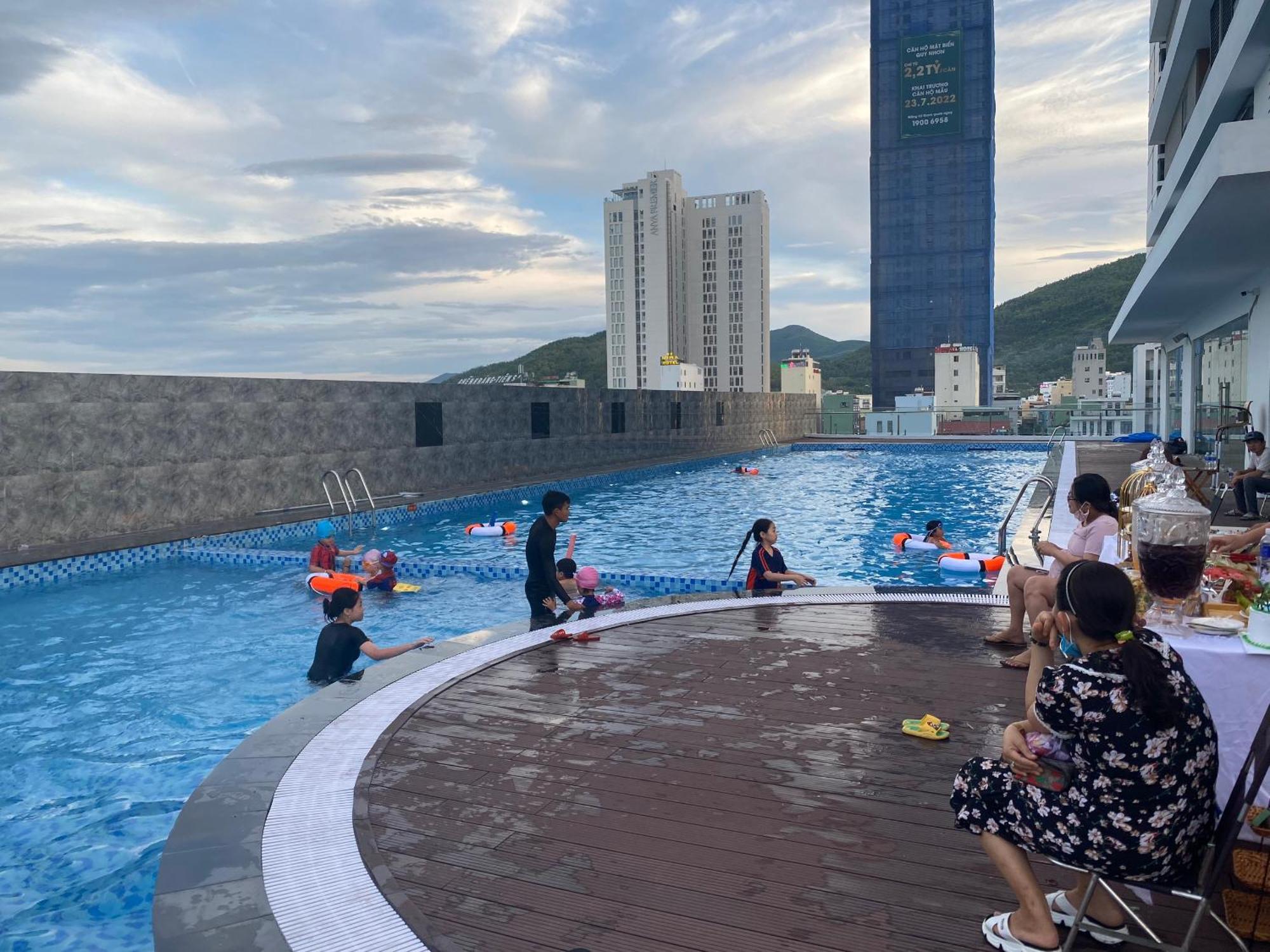 The Sun Beach - Flc Sea Tower Quy Nhon Apartamento Exterior foto