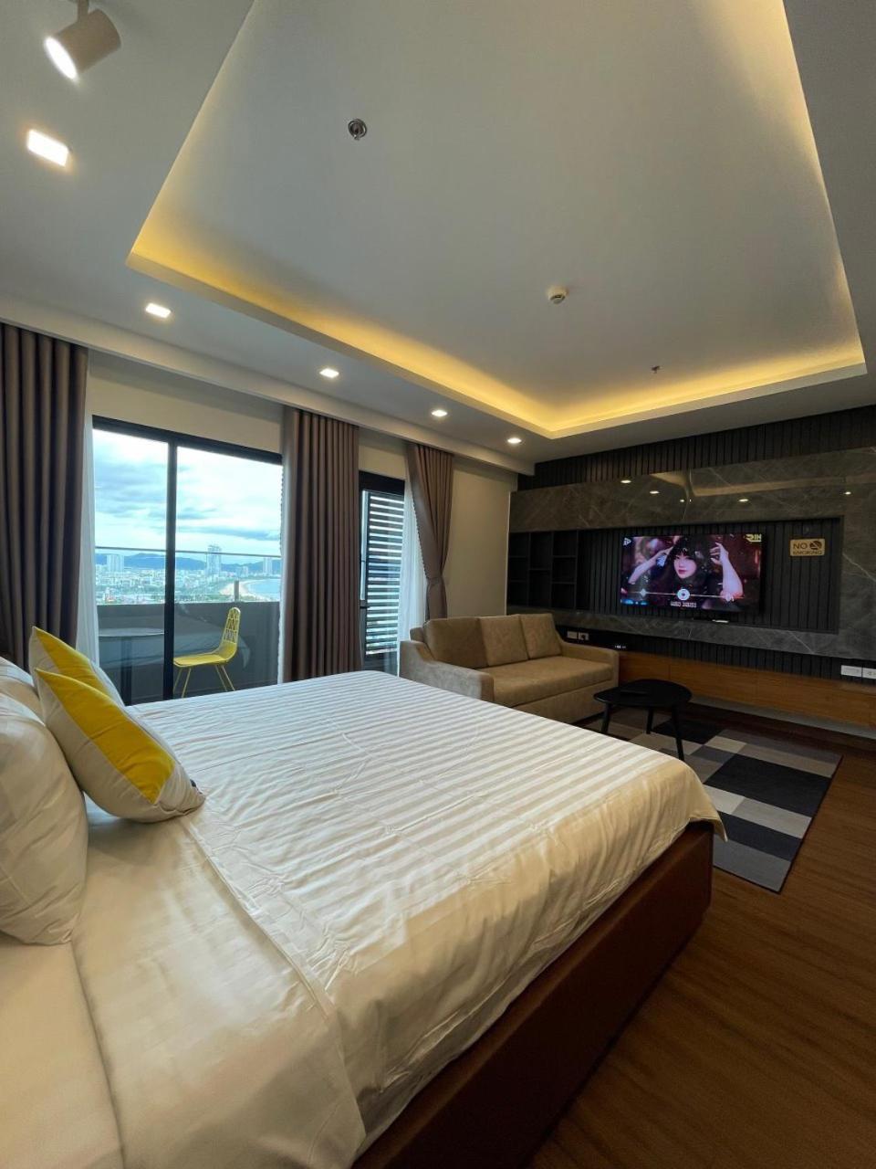 The Sun Beach - Flc Sea Tower Quy Nhon Apartamento Exterior foto